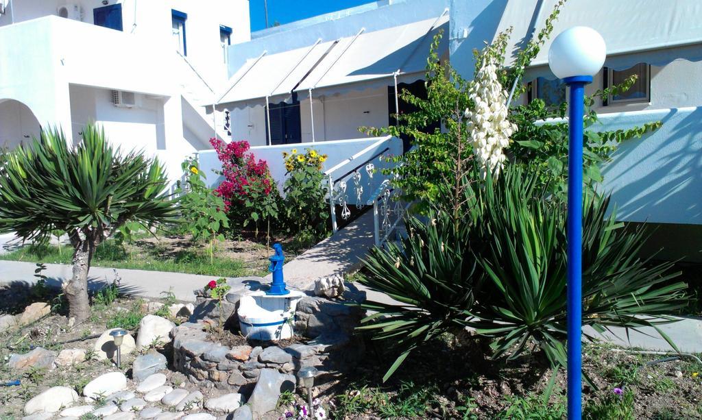 Iro Apartments Paralia Agias Foteinis Exterior photo