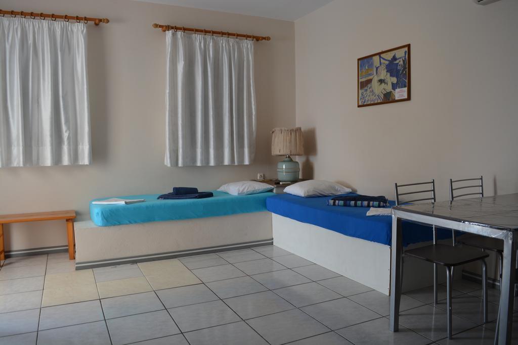 Iro Apartments Paralia Agias Foteinis Exterior photo